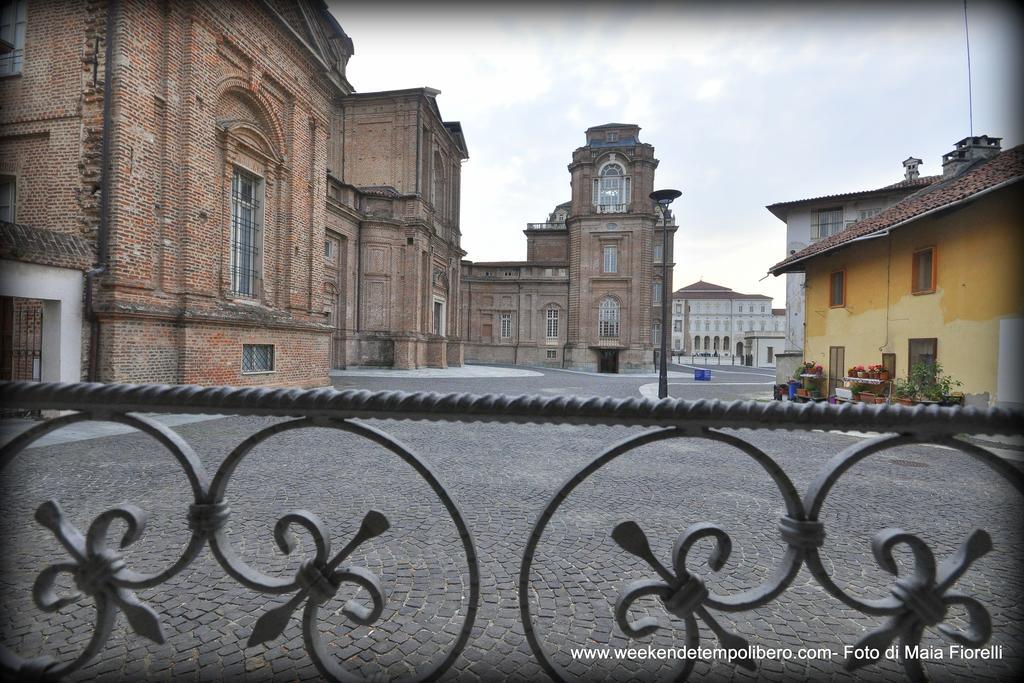 Residence La Pera Bugiarda Venaria Reale Bagian luar foto